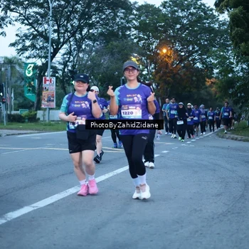 Runner Photo 8234099