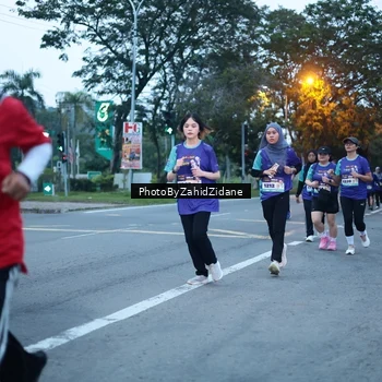 Runner Photo 8234103