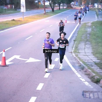 Runner Photo 8234141
