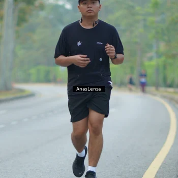 Runner Photo 8234192