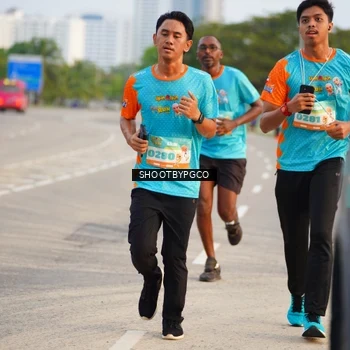 Runner Photo 8234204