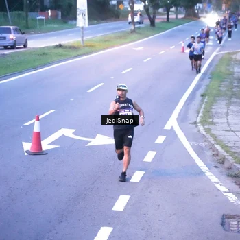 Runner Photo 8234205