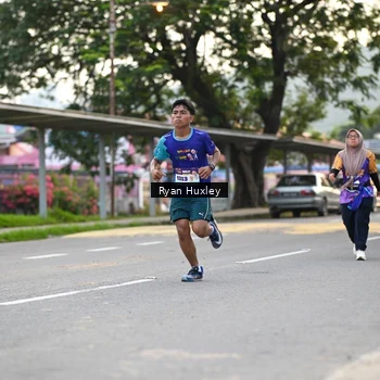 Runner Photo 8234211