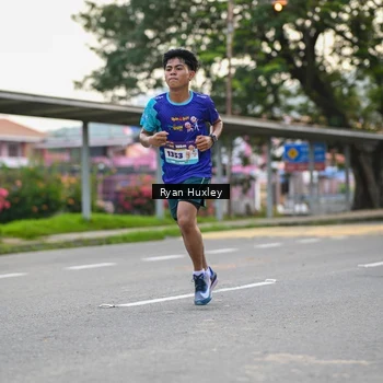 Runner Photo 8234214