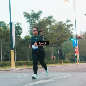 Runner Photo 8234220