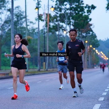 Runner Photo 8234221
