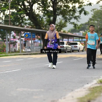 Runner Photo 8234234
