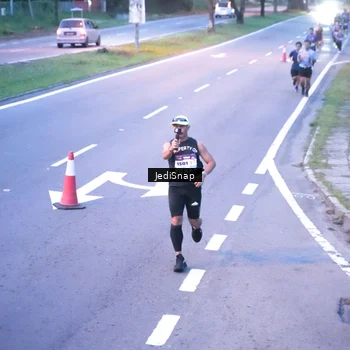Runner Photo 8234235