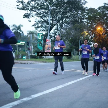 Runner Photo 8234247