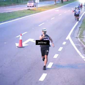 Runner Photo 8234269