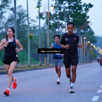 Runner Photo 8234280