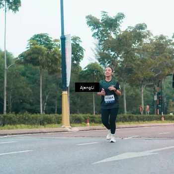 Runner Photo 8234372