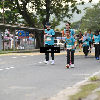 Runner Photo 8234381