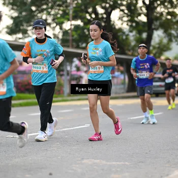 Runner Photo 8234392