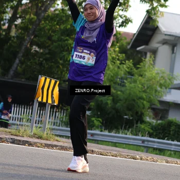 Runner Photo 8234427