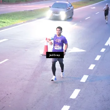 Runner Photo 8234435