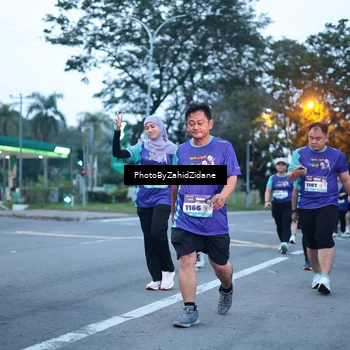Runner Photo 8234456