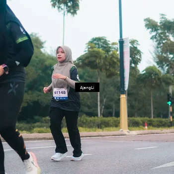 Runner Photo 8234502