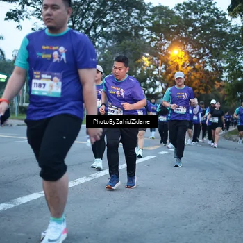 Runner Photo 8234553