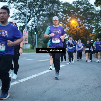 Runner Photo 8234554