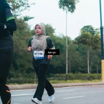 Runner Photo 8234557