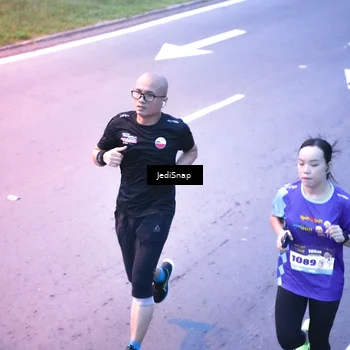 Runner Photo 8234621