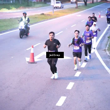 Runner Photo 8234628