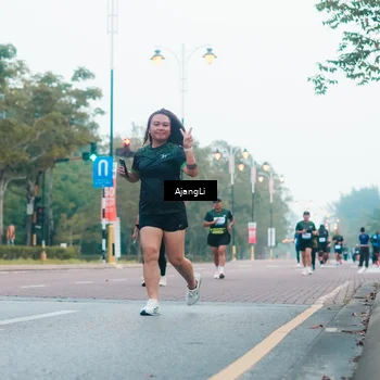 Runner Photo 8234668