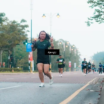 Runner Photo 8234672