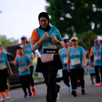 Runner Photo 8234695