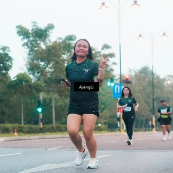 Runner Photo 8234738