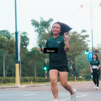Runner Photo 8234755