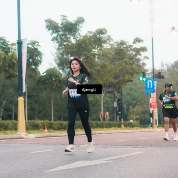 Runner Photo 8234777
