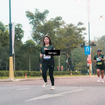 Runner Photo 8234778