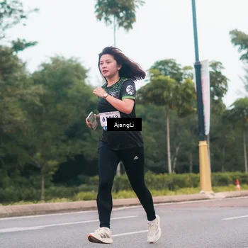 Runner Photo 8234810