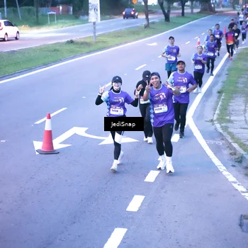 Runner Photo 8234892