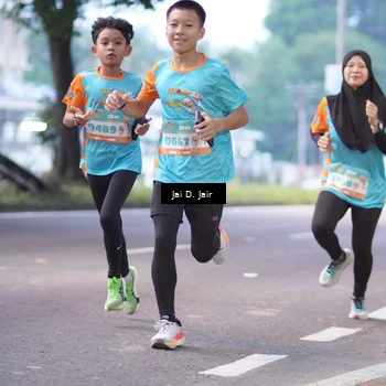 Runner Photo 8234907