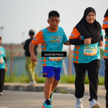 Runner Photo 8234959
