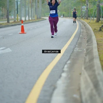 Runner Photo 8234992