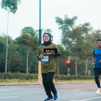 Runner Photo 8234998