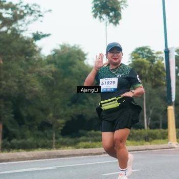 Runner Photo 8235019