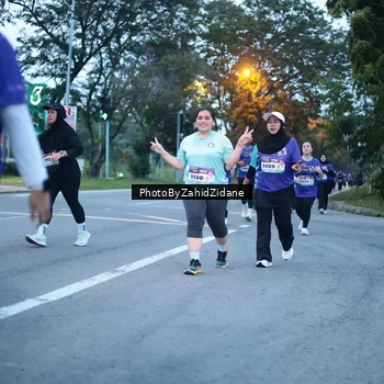 Runner Photo 8235029