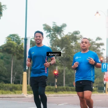 Runner Photo 8235051