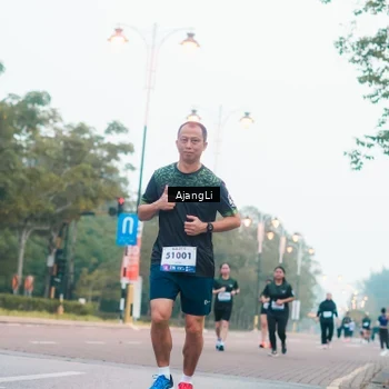 Runner Photo 8235072
