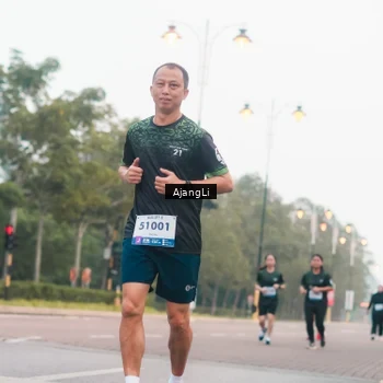 Runner Photo 8235075