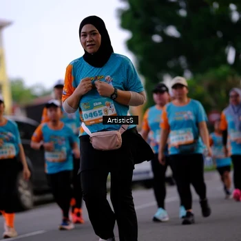 Runner Photo 8235079