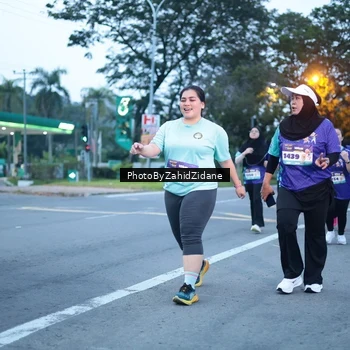 Runner Photo 8235087