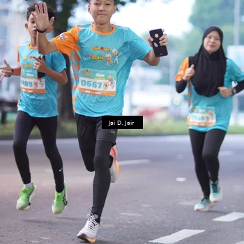 Runner Photo 8235102