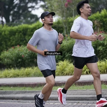 Runner Photo 8235114