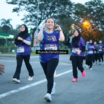 Runner Photo 8235163